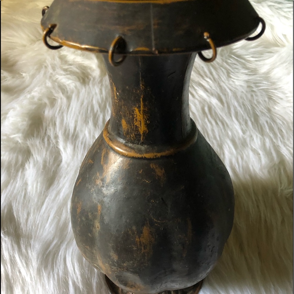 Vintage vase 5/$25 in bundles of 5 exp 4/13/23